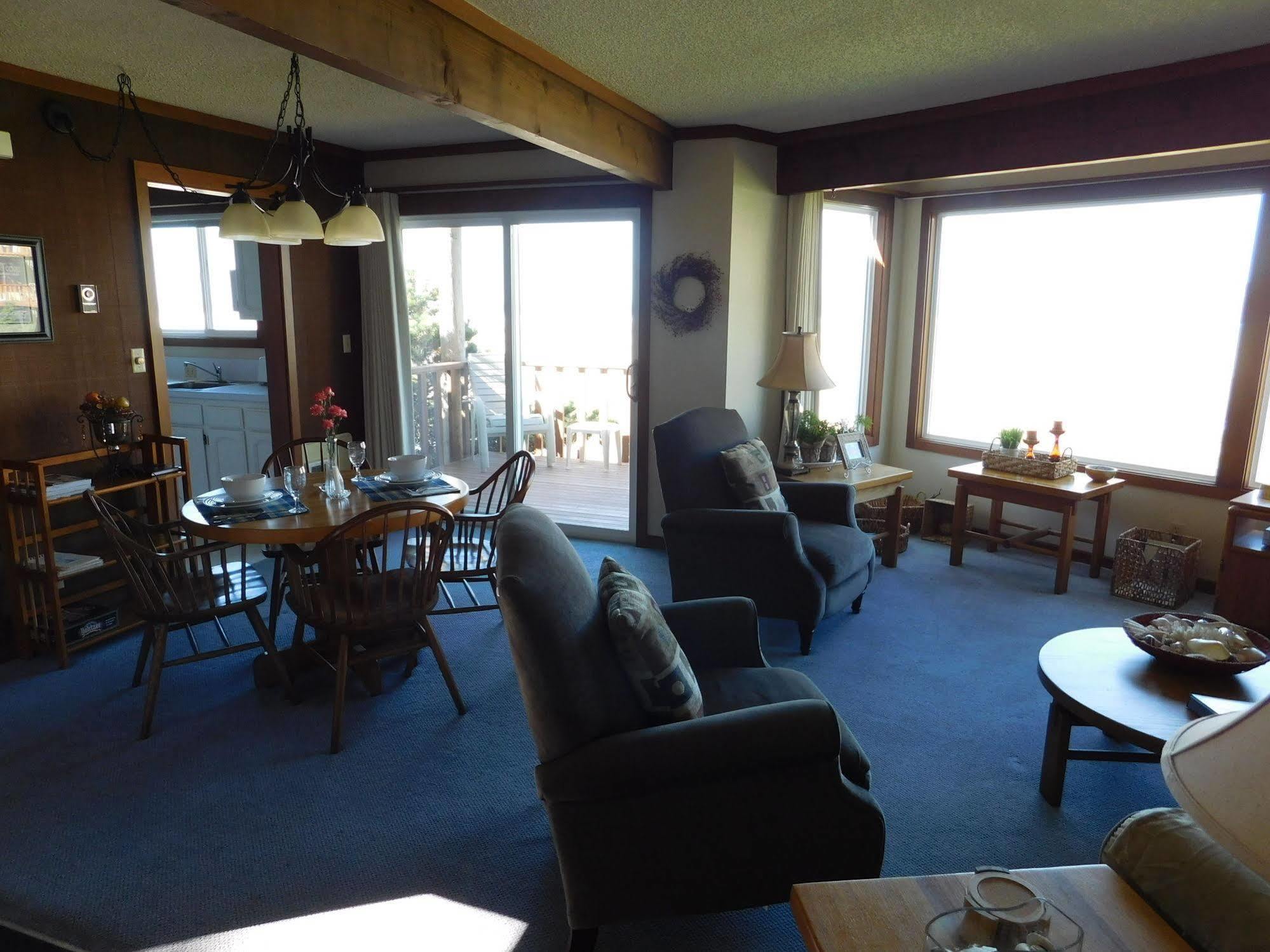 Little Creek Cove 3* Tour de Newport